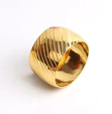 Modelo de hotel quarto anel dourado guardanapo fivela anel de guardanapo restaurante ocidental guardanapo de metal círculo anel de pano