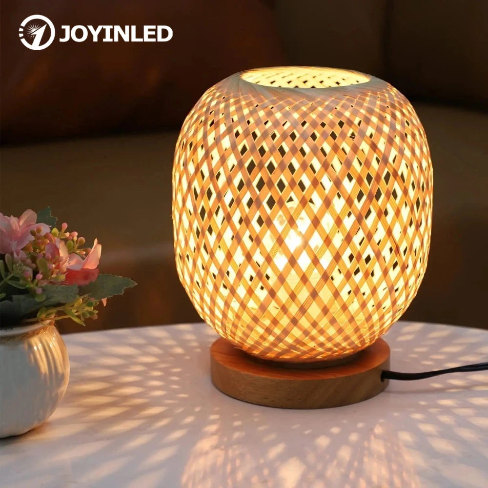 Luminária de Mesa Rattan Boho