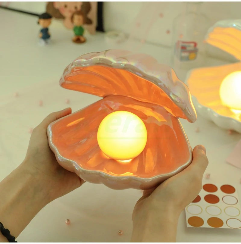 Luminária Pérola com LED | Abajur Decorativo para Quarto e Sala