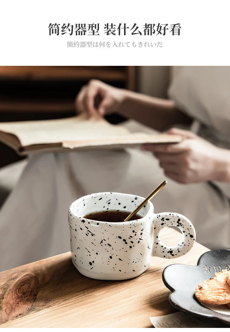 Caneca de cerâmica com tinta respingo irregular, alça artesanal, xícara de café, leite, casal, casa, escritório, decoração, punho de porcelana