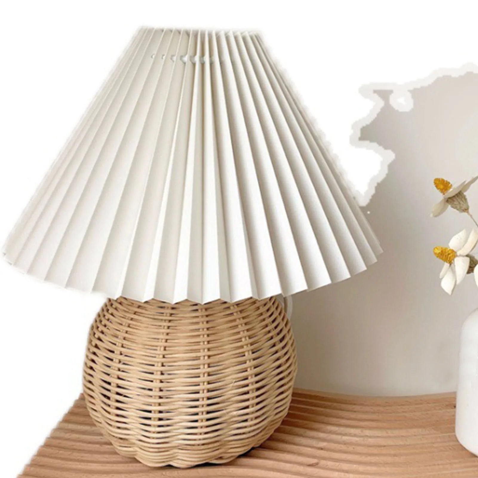 Luminária de Chão Rattan Vintage | Estilo Retrô para Sala e Quarto