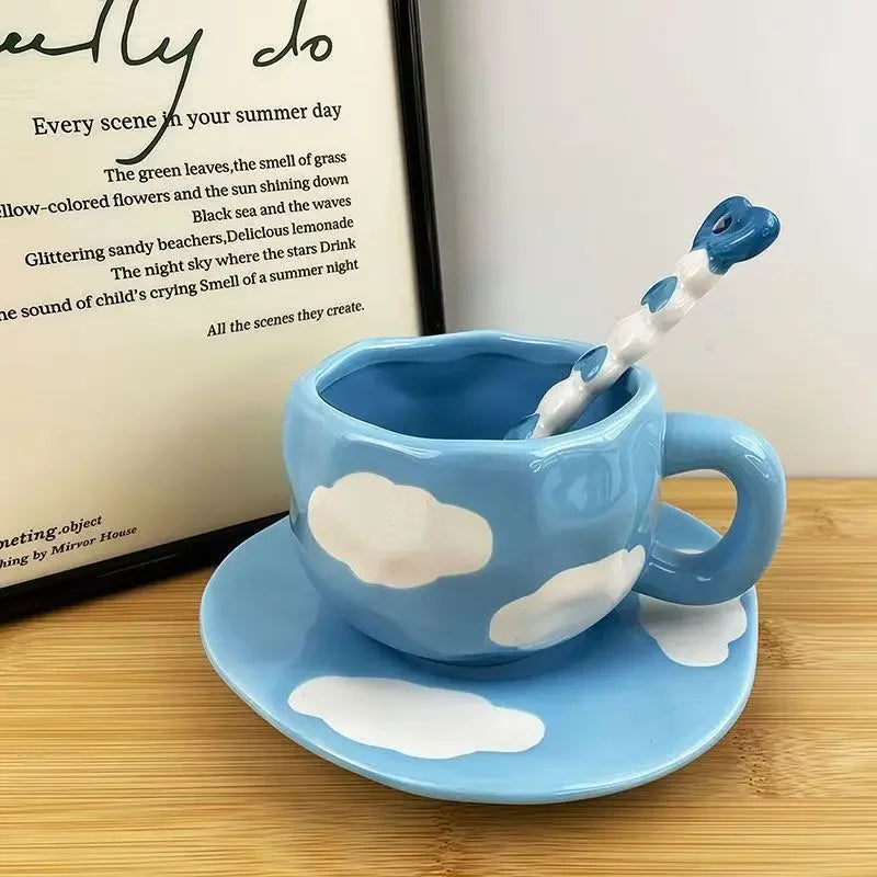 Xícara de Cerâmica Pintada à Mão com Pires 300ml