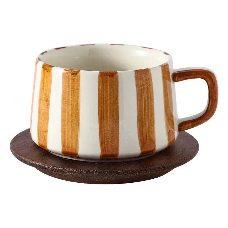 Conjunto de xícara de café cerâmica listrada criativa, para escritório, chá da tarde, latte fino, presente artesanal, combinação de xícara e prato