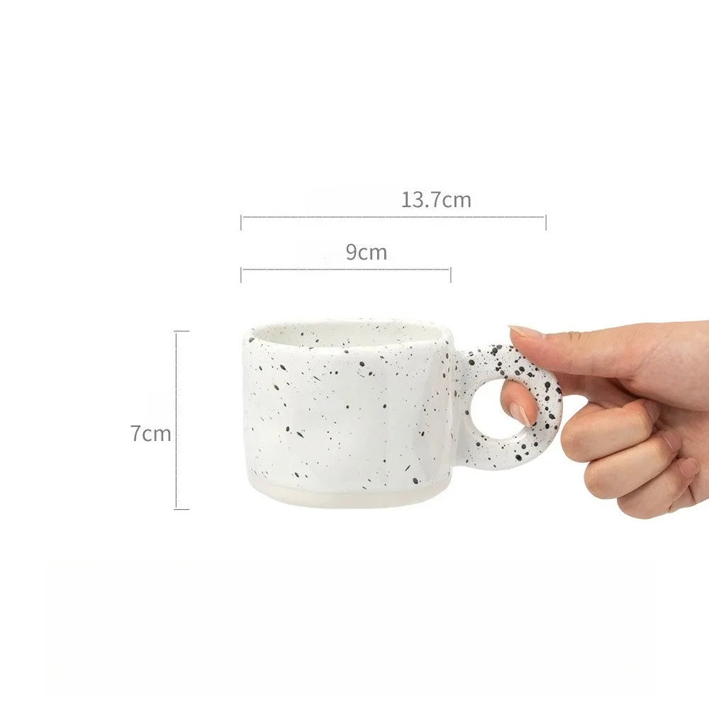 Caneca de cerâmica com tinta respingo irregular, alça artesanal, xícara de café, leite, casal, casa, escritório, decoração, punho de porcelana