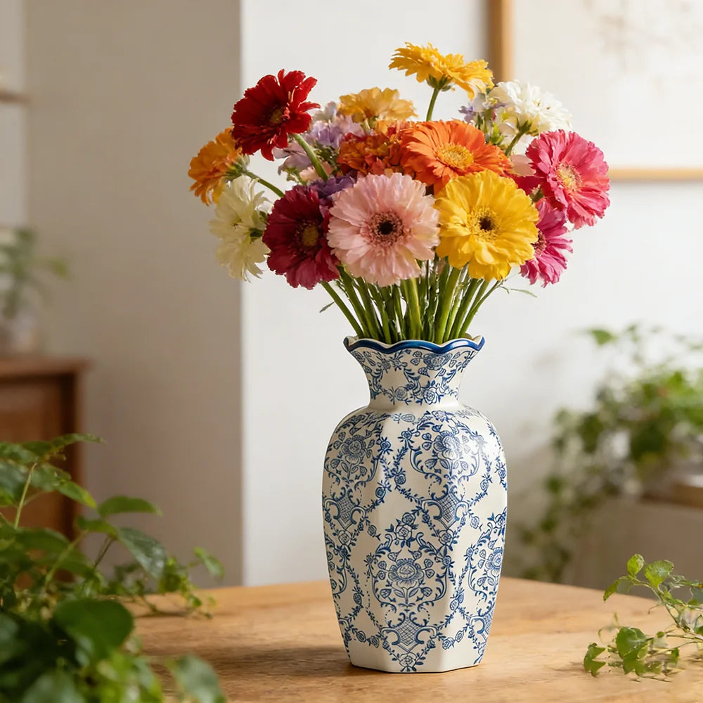 Vaso Cerâmico Clássico Azul e Branco, Vaso Pintado à Mão para Decoração de Casa, Arranjo de Flores na Mesa